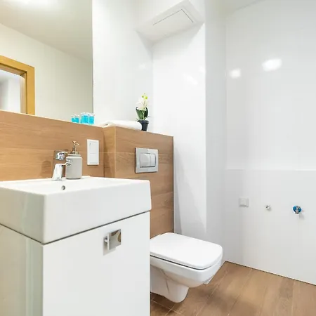 Krakowska 39 - B By Homeprime * Wroclaw